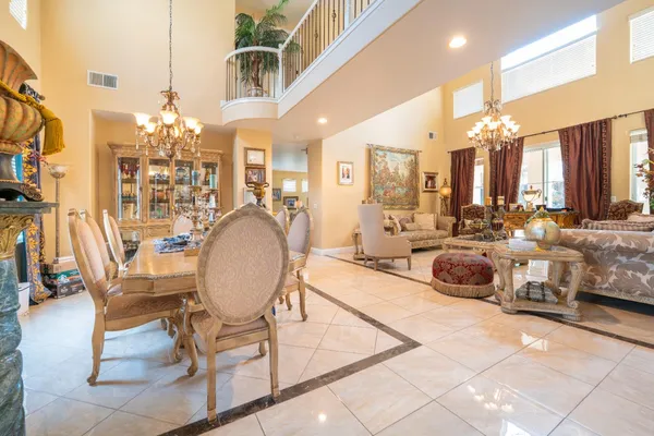 $849,900 | 9655 North Willey Court, Fresno, CA 93720