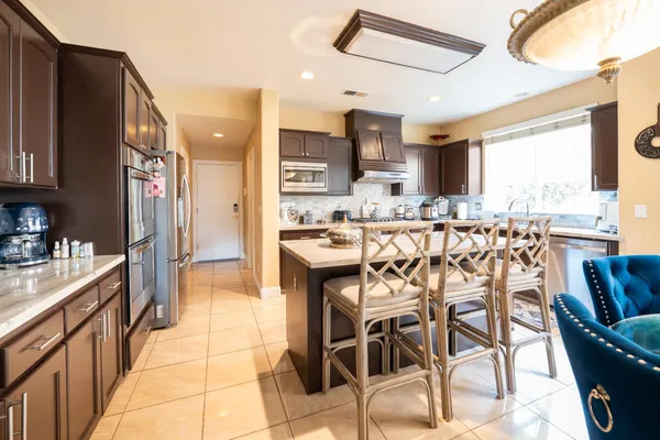 $849,900 | 9655 North Willey Court, Fresno, CA 93720