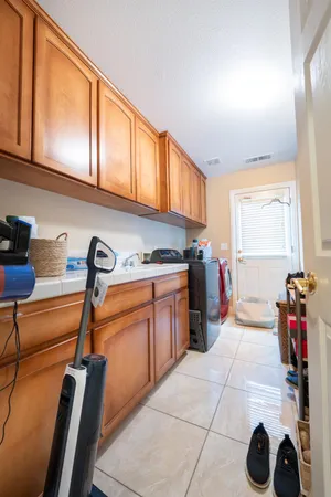 $849,900 | 9655 North Willey Court, Fresno, CA 93720