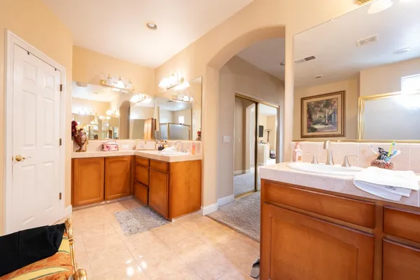 $849,900 | 9655 North Willey Court, Fresno, CA 93720