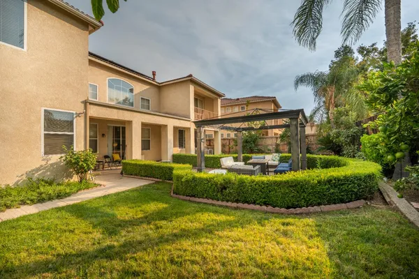 $849,900 | 9655 North Willey Court, Fresno, CA 93720