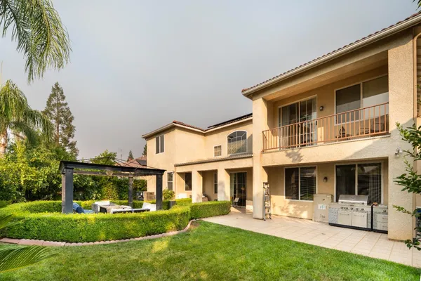 $849,900 | 9655 North Willey Court, Fresno, CA 93720