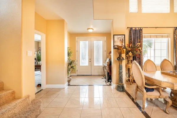 $849,900 | 9655 North Willey Court, Fresno, CA 93720