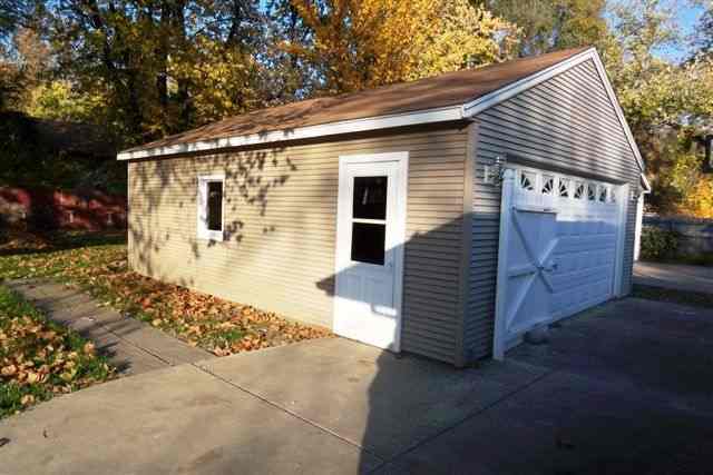 1527 East Resthaven Road Peoria, IL 61615 - Photo 8 of 9 Gallery Image 8