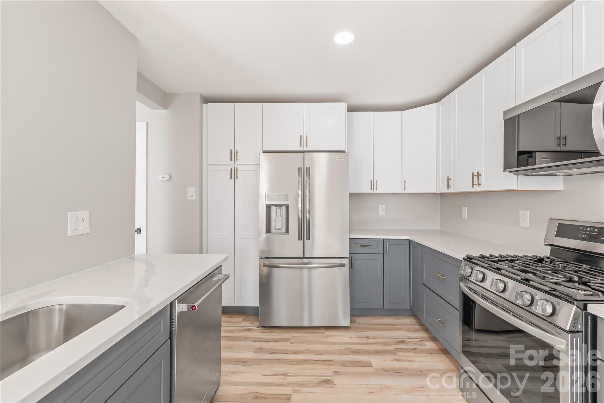 1114 Fenwick Court Clover, SC 29710 - Photo 15 of 47