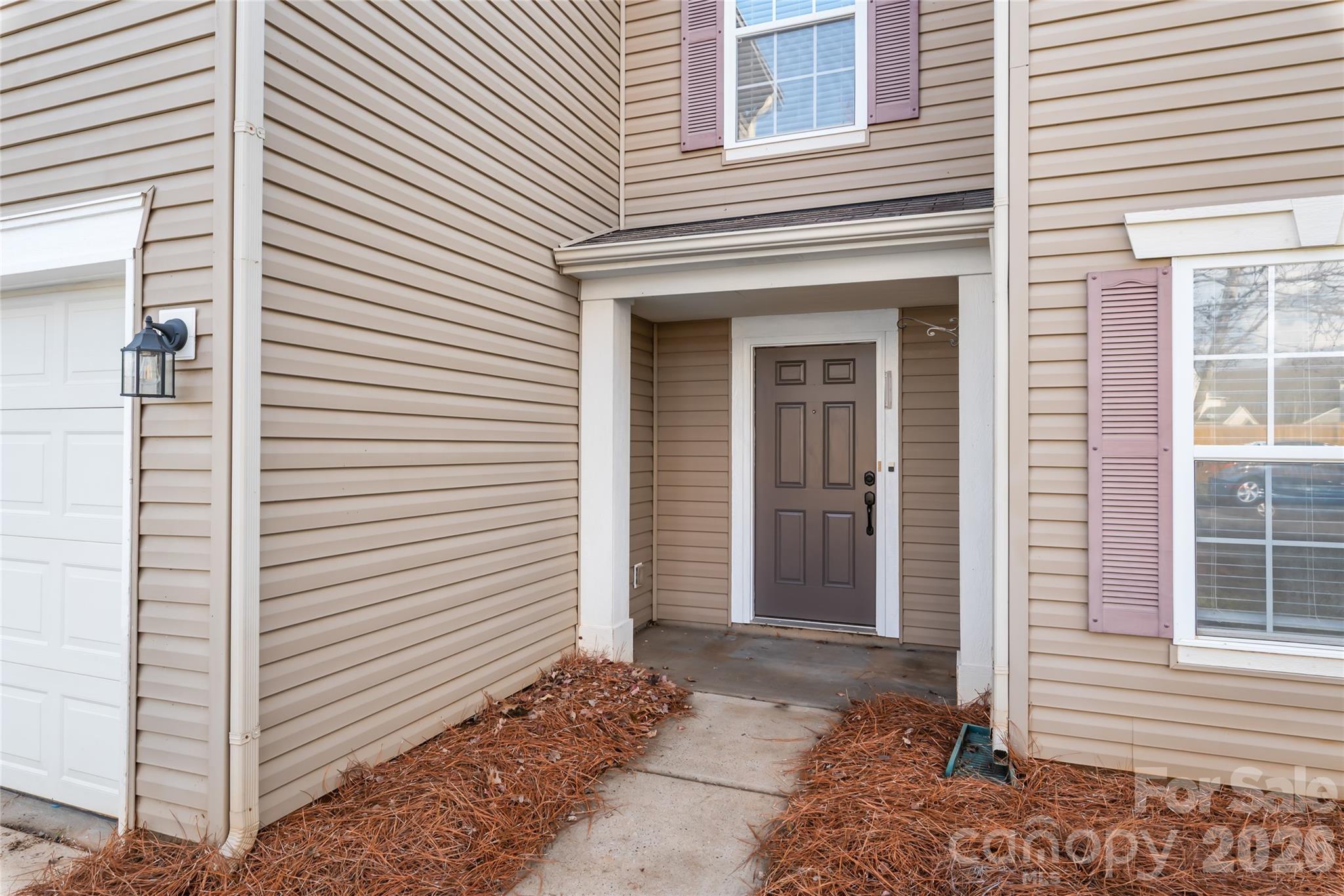 1114 Fenwick Court Clover, SC 29710 - Photo 3 of 47