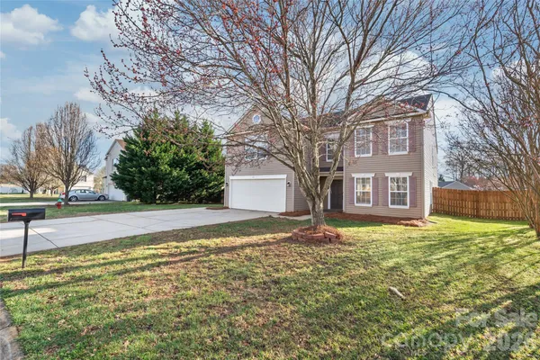 $500,000 | 1114 Fenwick Court, Clover, SC 29710