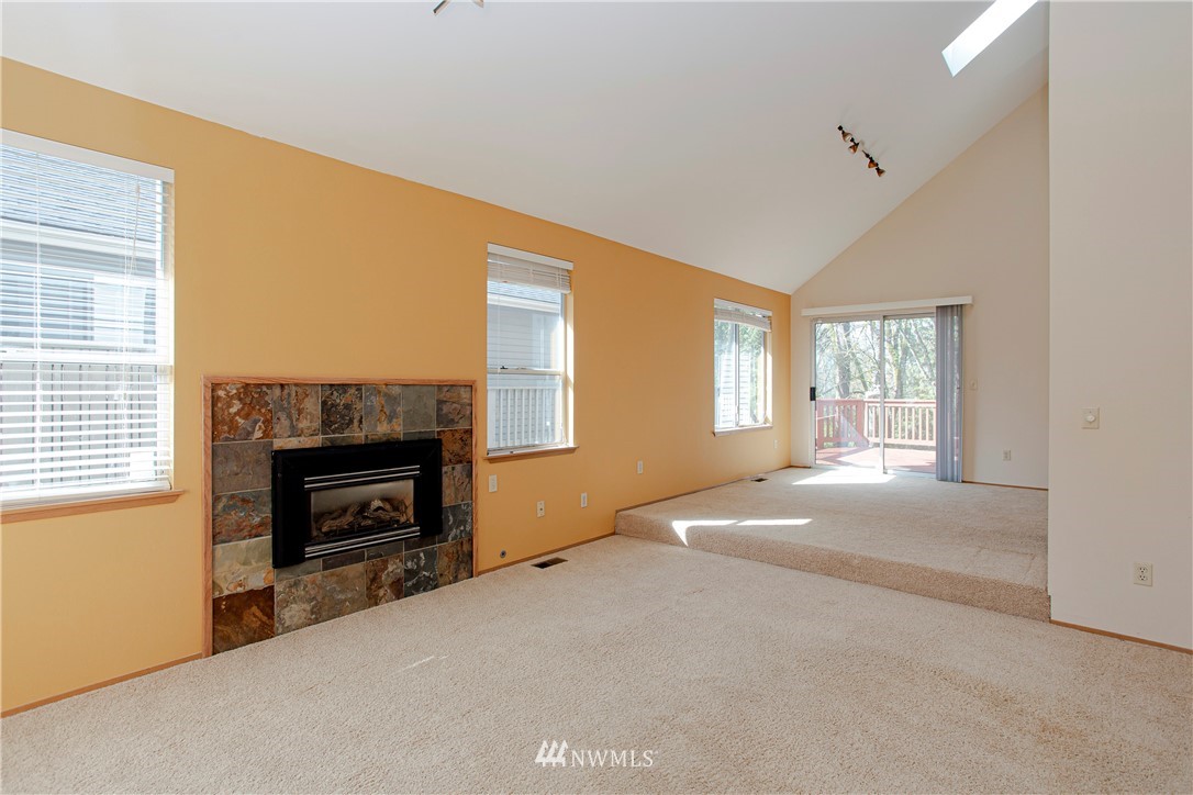 2070 Southeast 8th Place Renton, WA 98057 - Photo 26 of 38 Gallery Image 26