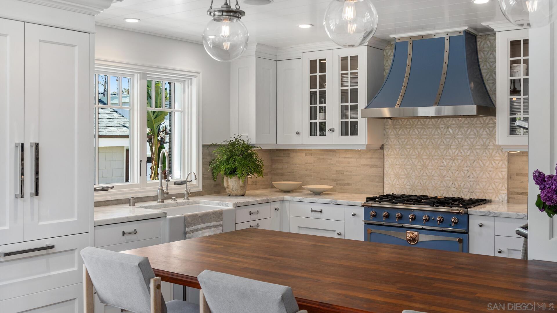 219 27th Street Del Mar, CA 92014 - Photo 5 of 33