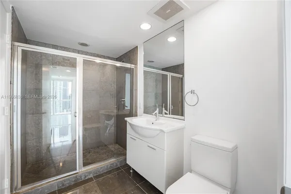 $4,900 | 495 Brickell Avenue, Unit 3311, Miami, FL 33131