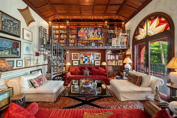 $21,800,000 | 230 Harbor Drive, Key Biscayne, FL 33149