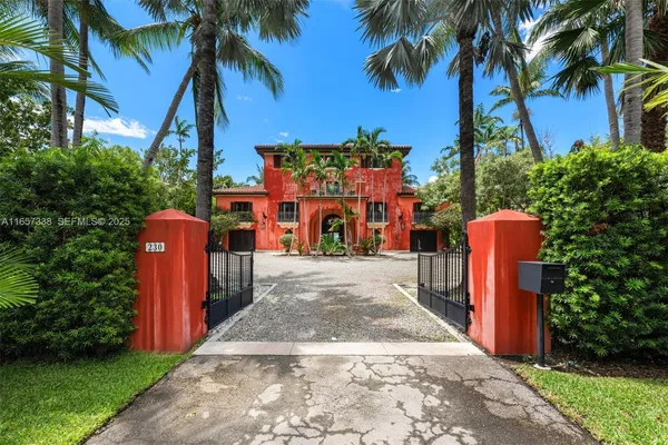 $21,800,000 | 230 Harbor Drive, Key Biscayne, FL 33149