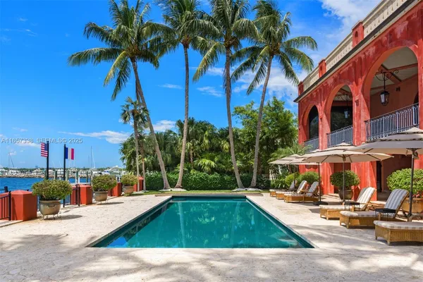 $21,800,000 | 230 Harbor Drive, Key Biscayne, FL 33149