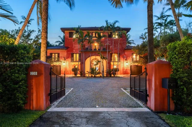 $23,500,000 | 230 Harbor Drive, Key Biscayne, FL 33149