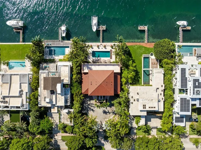 $23,500,000 | 230 Harbor Drive, Key Biscayne, FL 33149