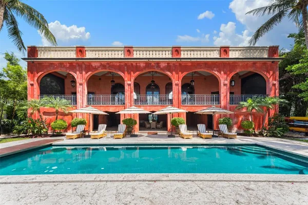 $21,800,000 | 230 Harbor Drive, Key Biscayne, FL 33149