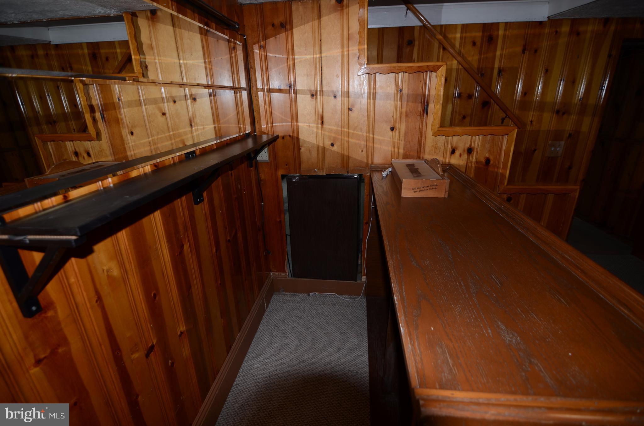 4216 Thorncliff Road Baltimore, MD 21236 - Photo 14 of 20 The bar area