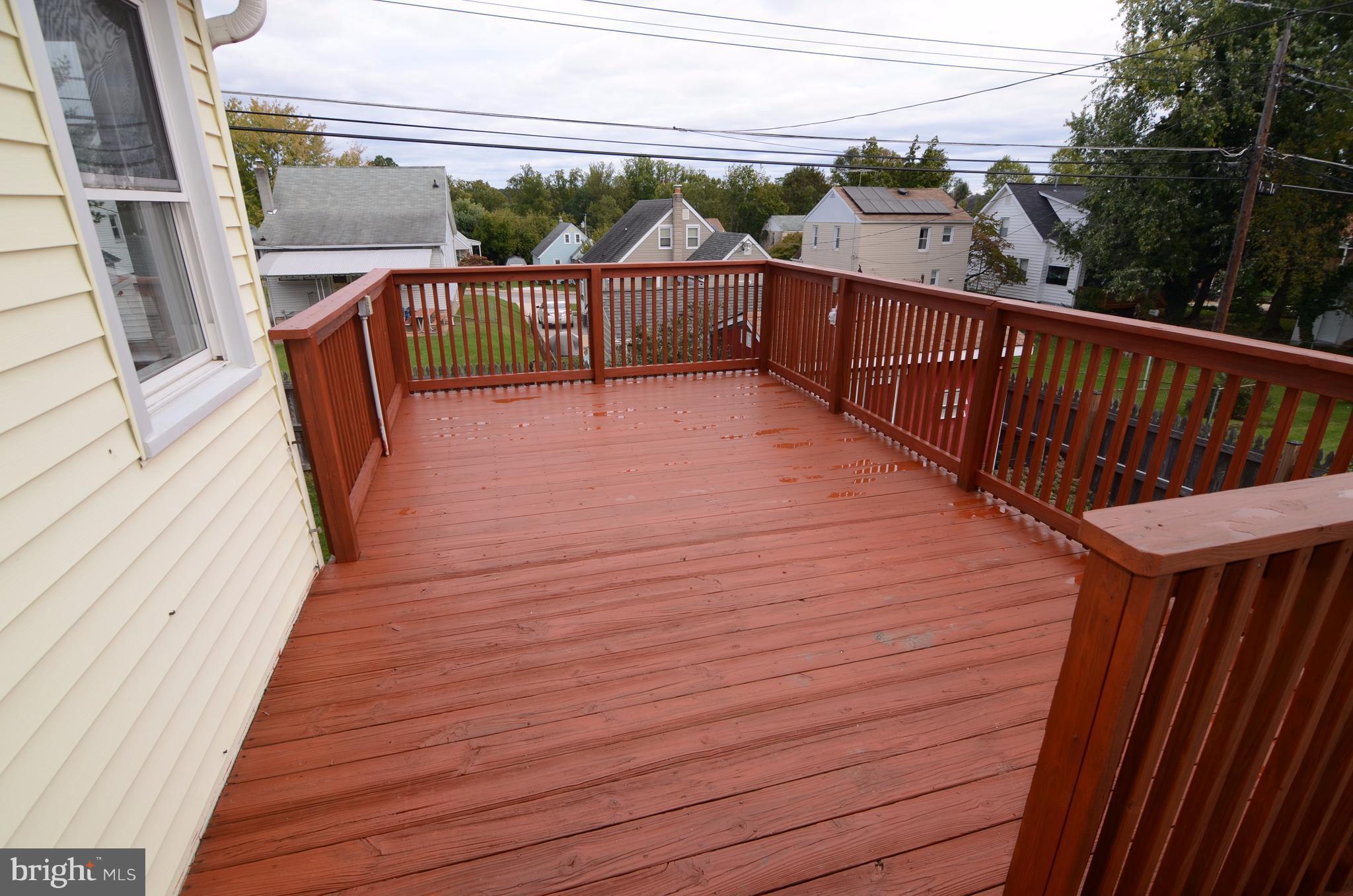 4216 Thorncliff Road Baltimore, MD 21236 - Photo 17 of 20 Deck off kithcne