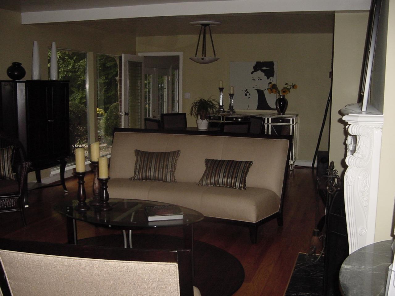 1555 Eton Road Southwest Roanoke, VA 24018 - Photo 2 of 24 Living Room