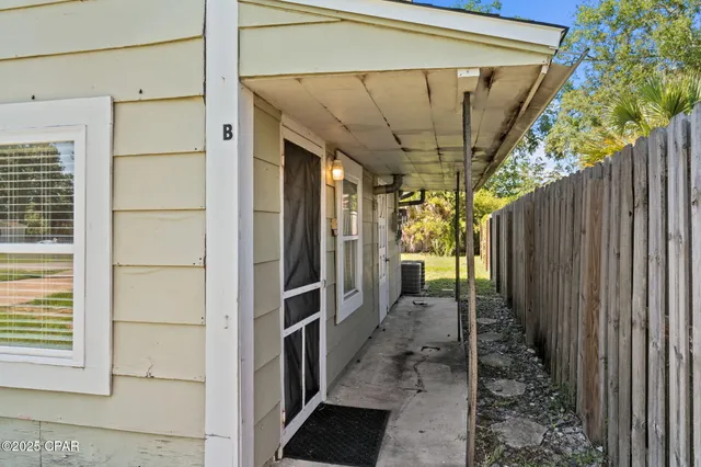 $379,900 | 525 Eighth Street, Port St. Joe, FL 32456