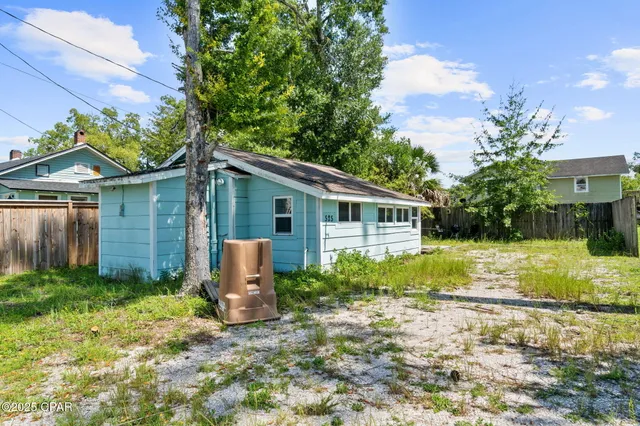 $379,900 | 525 Eighth Street, Port St. Joe, FL 32456