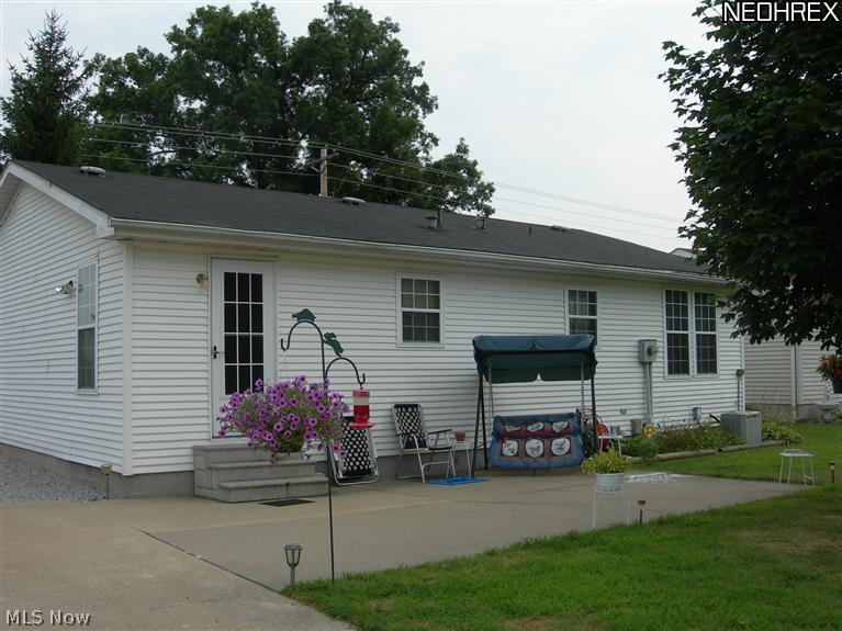 424 Jones Road Wellington, OH 44090 - Photo 1 of 21 Gallery Image 1