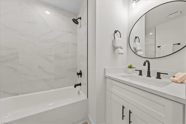 $260,000 | 210 South Carter Street, Liberty, NC 27298