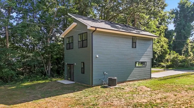 $260,000 | 210 South Carter Street, Liberty, NC 27298