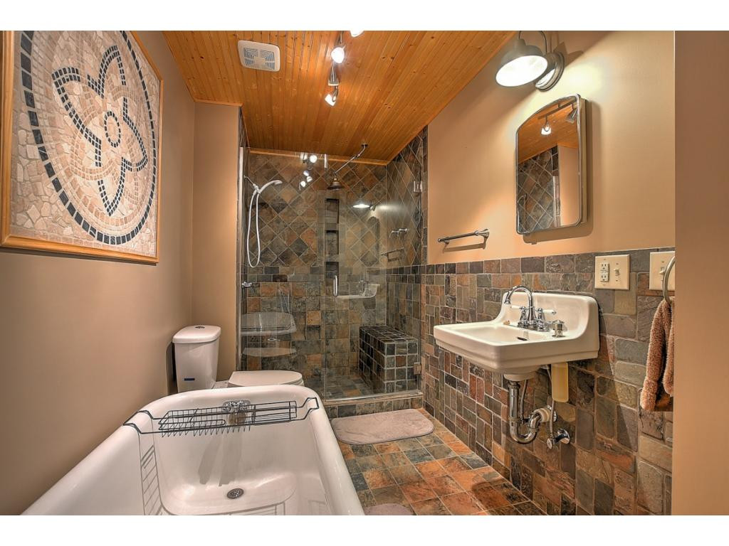 31654 Zephyr Road Meadowview, VA 24361 - Photo 18 of 37 Photo 17
