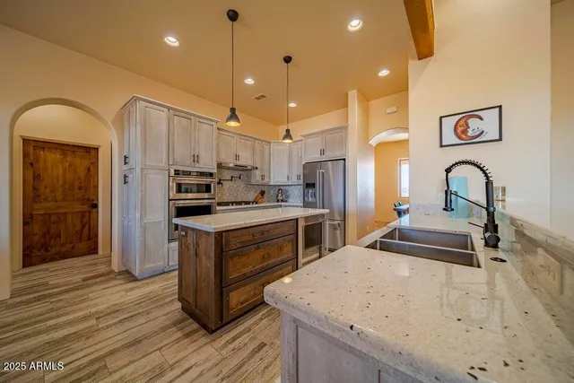 $3,200 | 335 Latigo Way, Wickenburg, AZ 85390