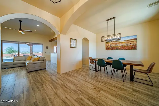 $3,200 | 335 Latigo Way, Wickenburg, AZ 85390