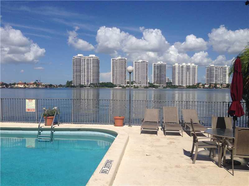 17500 North Bay Road, Unit S508 Sunny Isles Beach, FL 33160 - Photo 2 of 21 WhatsApp Image 2026-06-22 at 16.02.38 (2
