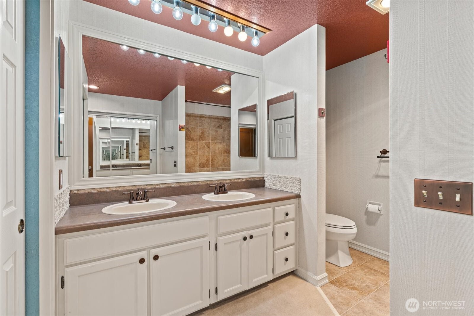 2944 Kennewick Place Northeast Renton, WA 98056 - Photo 33 of 40