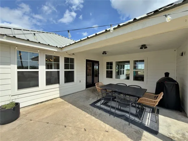 $559,900 | 229 County Road 353 North, Orange Grove, TX 78372