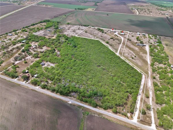 $559,900 | 229 County Road 353 North, Orange Grove, TX 78372