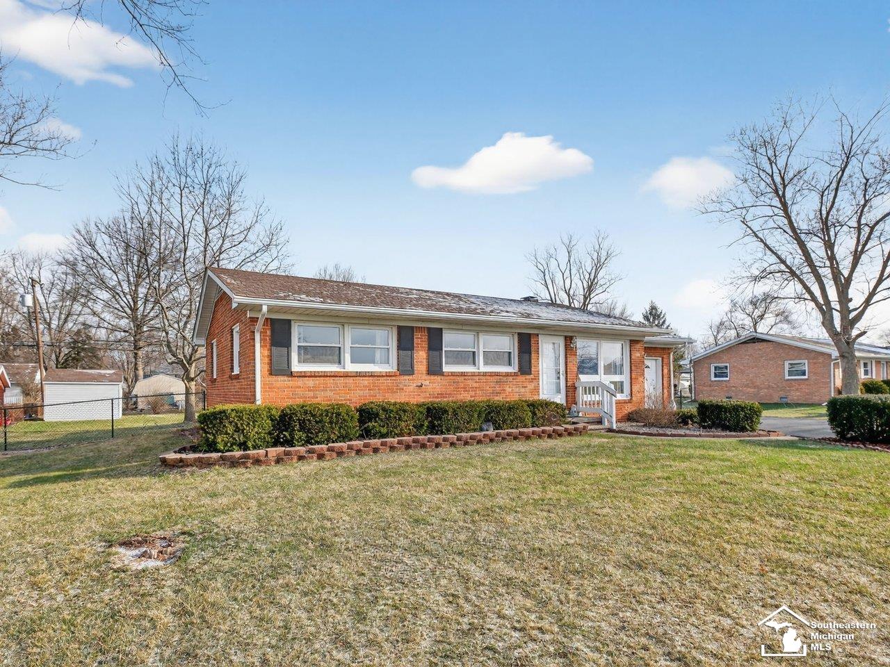2152 Rauch Road Temperance, MI 48182 - Photo 4 of 35