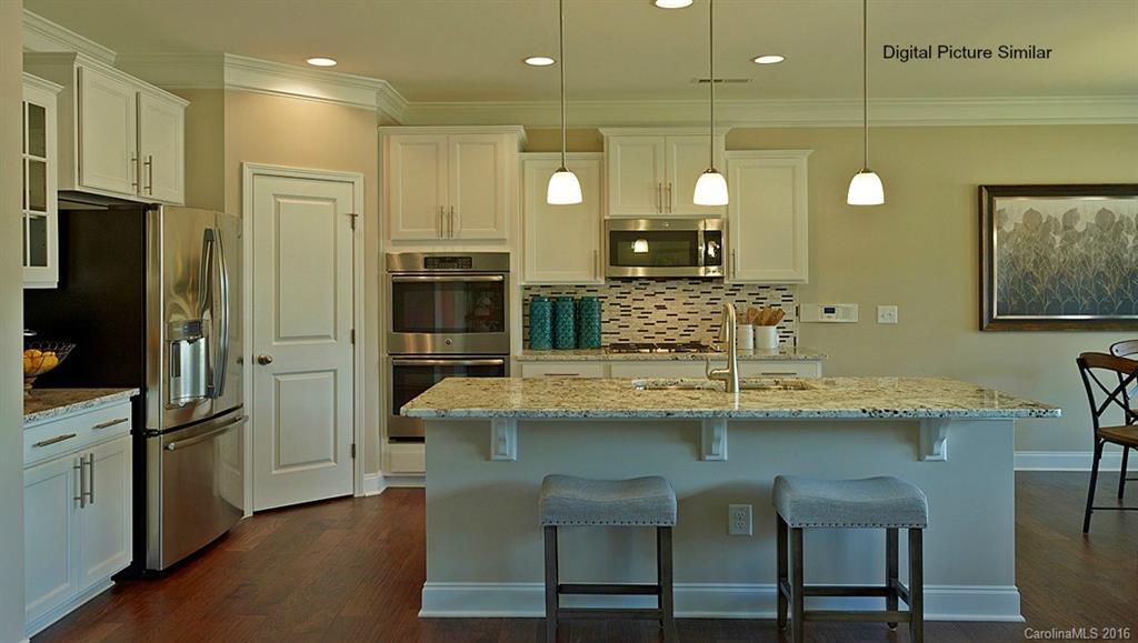 8920 Inverness Bay Road Charlotte, NC 28278 - Photo 5 of 24 Gallery Image 5