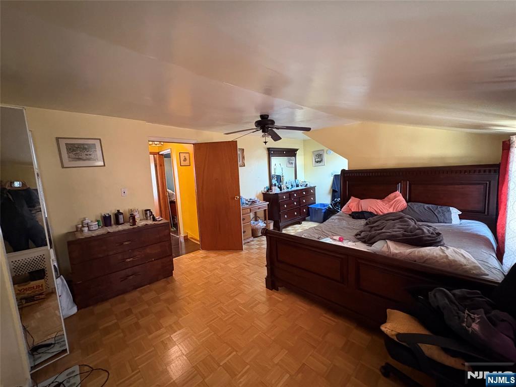 48 Sussex Road Bergenfield, NJ 07621 - Photo 9 of 10