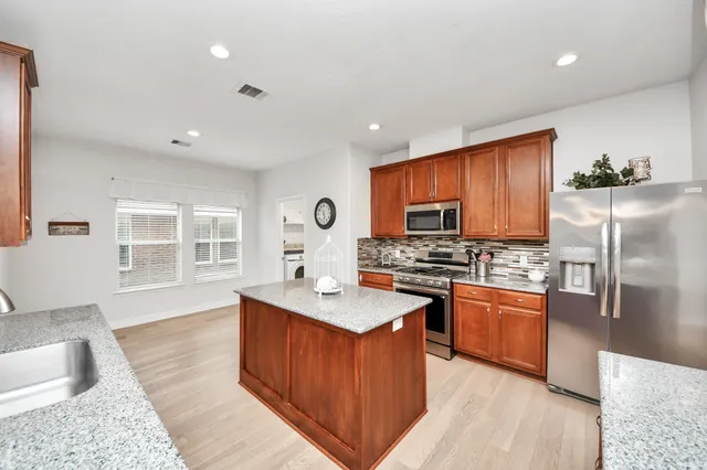 $337,500 | 8718 Sandusky Court, Tomball, TX 77375