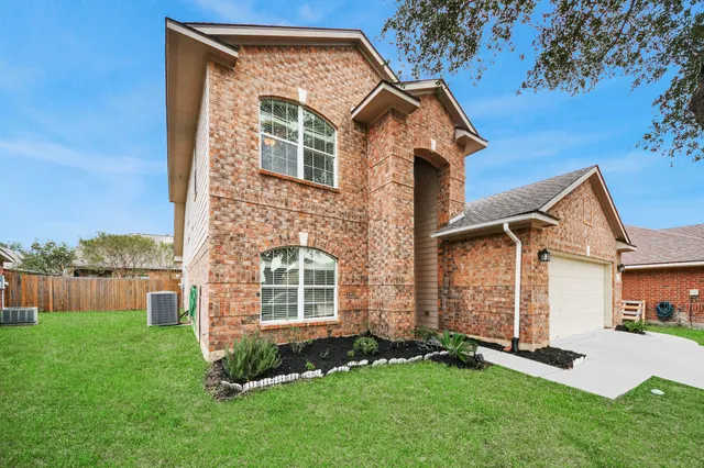 $337,500 | 8718 Sandusky Court, Tomball, TX 77375