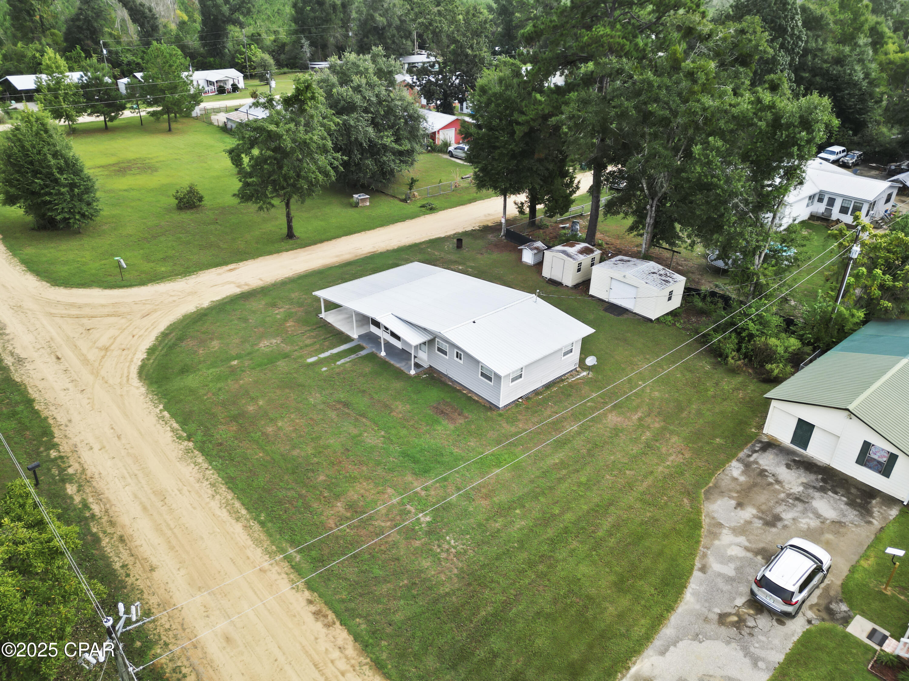 5227 Southeast Shellcracker Avenue Blountstown, FL 32424 - Photo 10 of 43