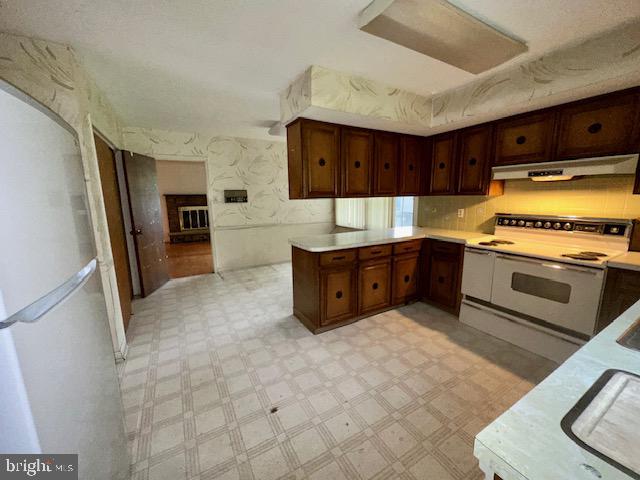 207 Rydal Place Ambler, PA 19002 - Photo 16 of 29 Kitchen