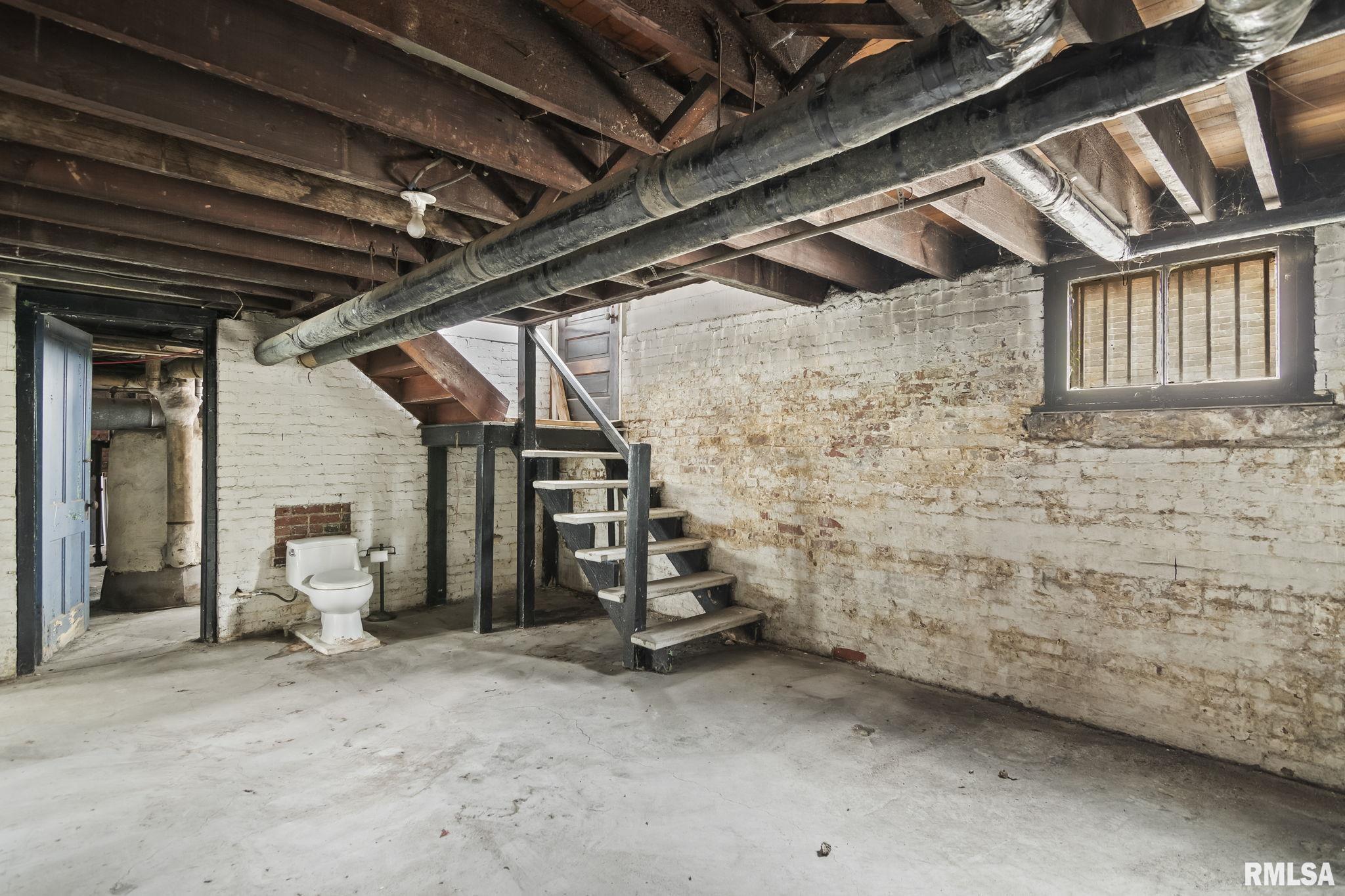 2021 South 6th Street Springfield, IL 62703 - Photo 33 of 38