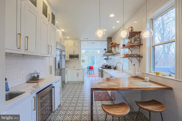 $825,000 | 2210 Sulgrave Avenue, Baltimore, MD 21209