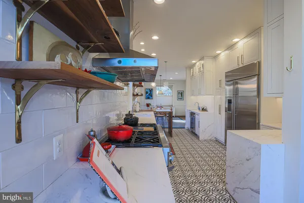 $825,000 | 2210 Sulgrave Avenue, Baltimore, MD 21209