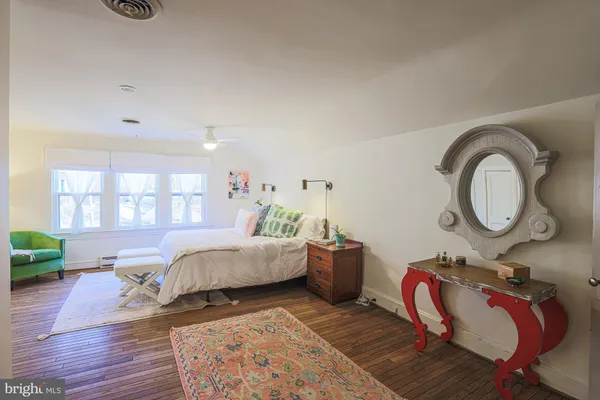 $825,000 | 2210 Sulgrave Avenue, Baltimore, MD 21209