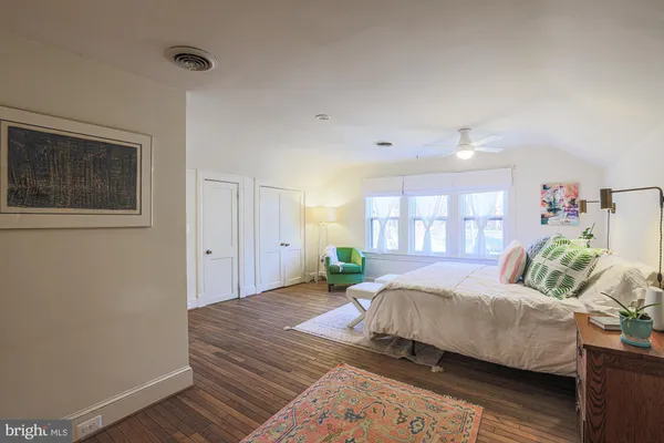 $825,000 | 2210 Sulgrave Avenue, Baltimore, MD 21209