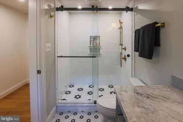 $825,000 | 2210 Sulgrave Avenue, Baltimore, MD 21209