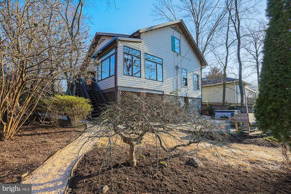 $825,000 | 2210 Sulgrave Avenue, Baltimore, MD 21209