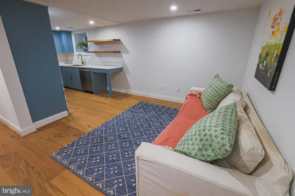 $825,000 | 2210 Sulgrave Avenue, Baltimore, MD 21209